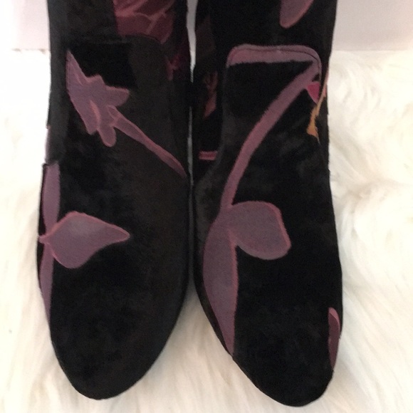 LAST PAIR! Steve Madden Emison Velvet Booties - Picture 3 of 7